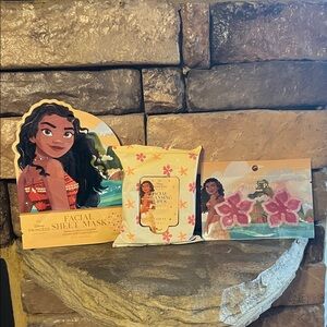 Disney Moana Facial Sheet Mask, Gel Eye Pads & Facial Wipes
